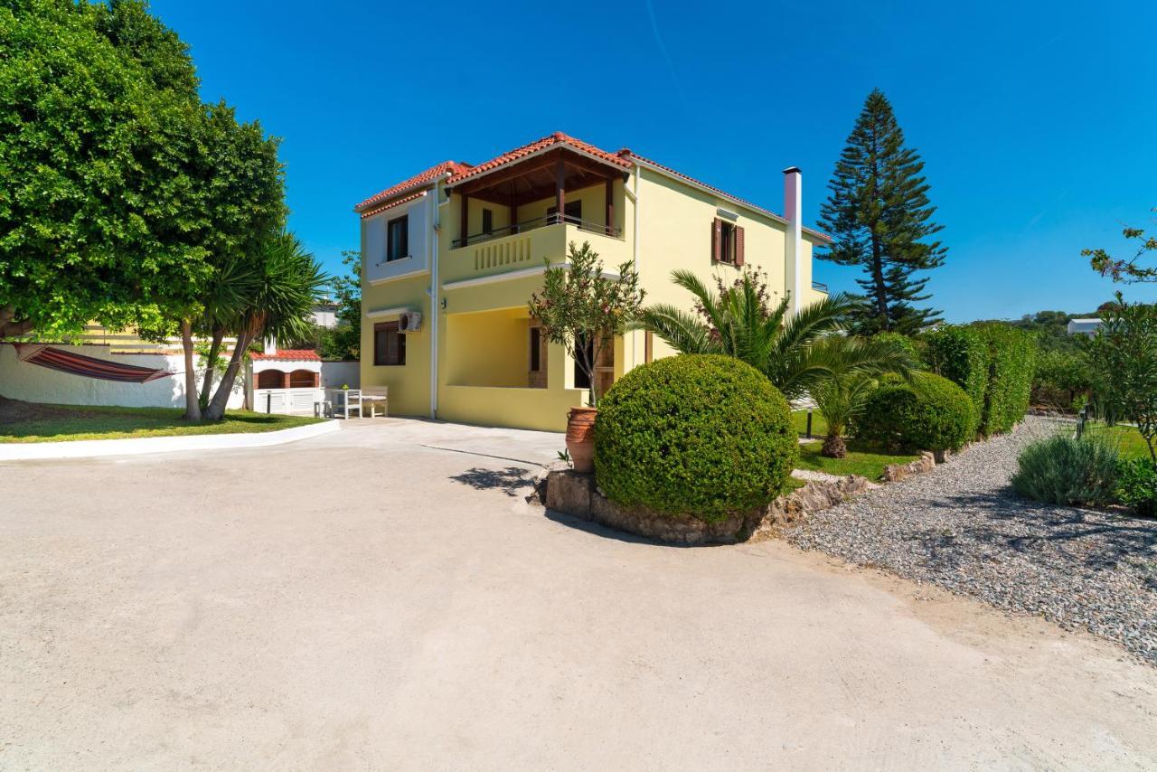 Villa Iasama Asgourou Eksteriør billede